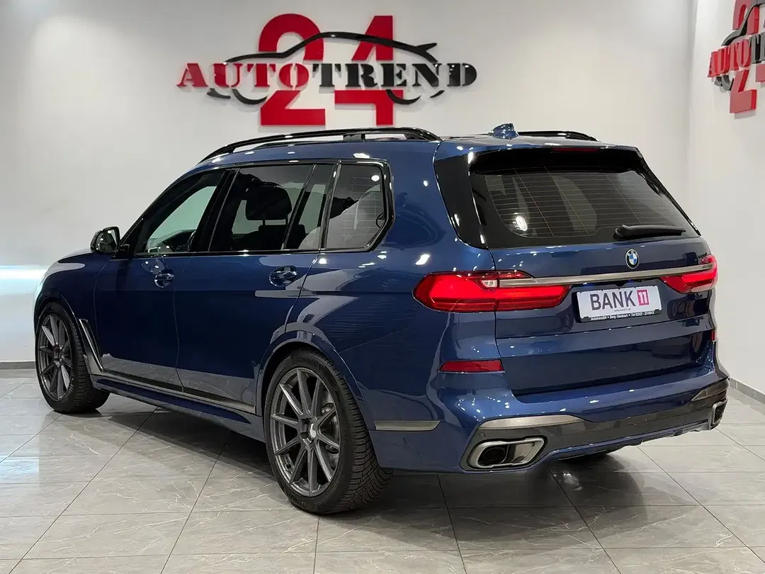 BMW X7 M xDrive - Thumbnail 9
