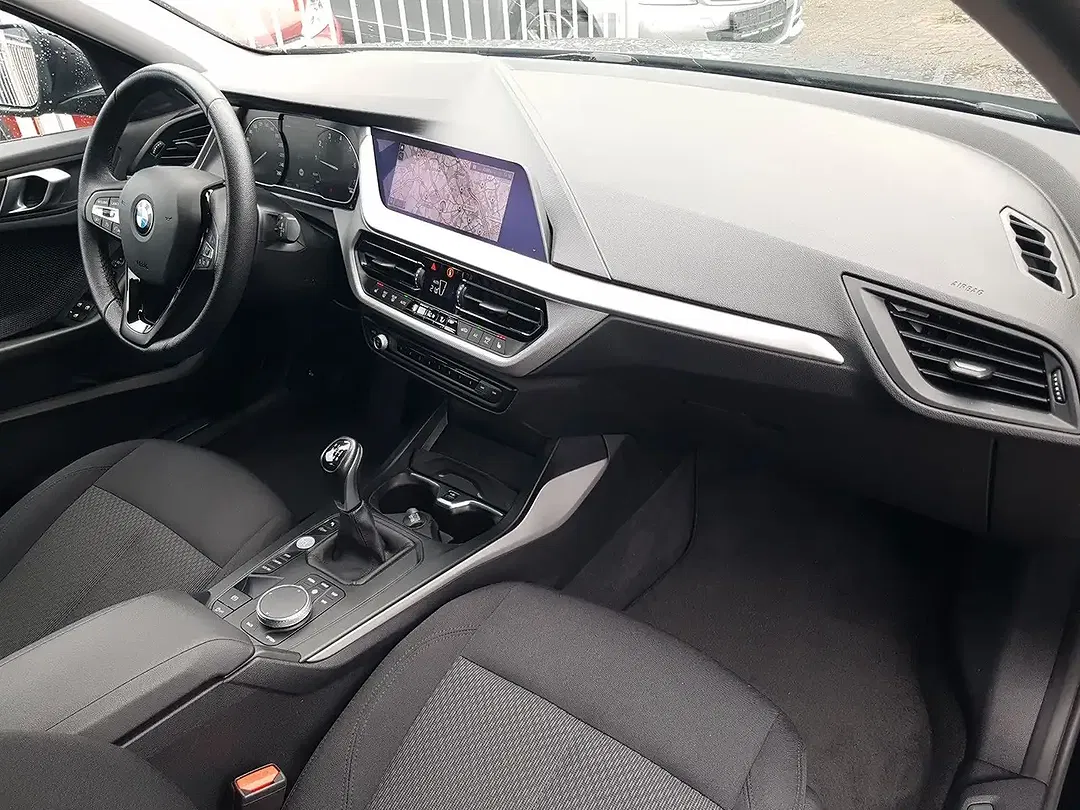 BMW 118 Advantage - Thumbnail 12