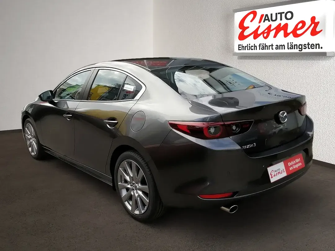 Mazda 3 Centre-Line - Thumbnail 10
