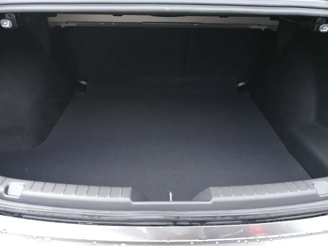 Mazda 3 Centre-Line - Thumbnail 11
