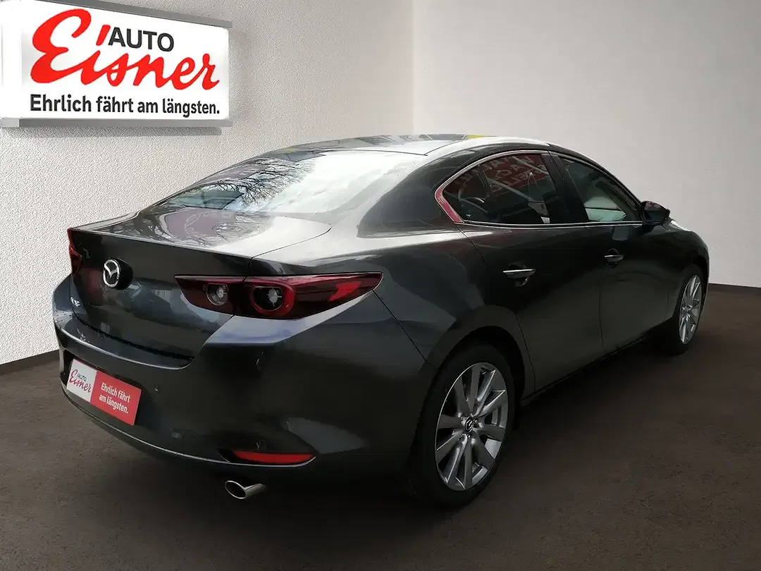 Mazda 3 Centre-Line - Thumbnail 12