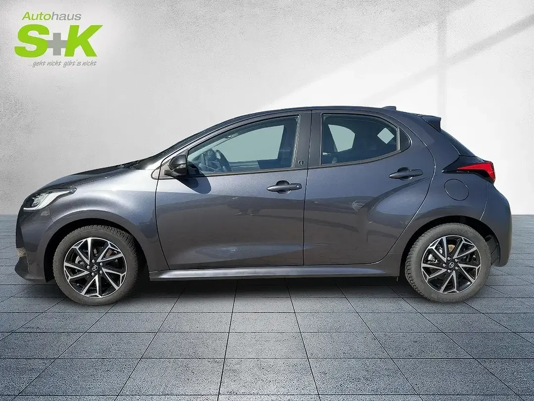 Toyota Yaris 1.5 Dual VVT-iE Team Deutschland - Thumbnail 2