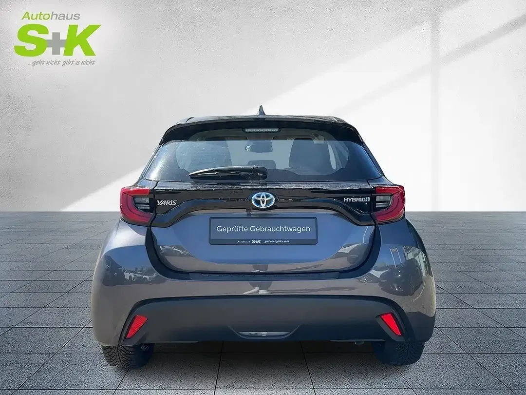 Toyota Yaris 1.5 Dual VVT-iE Team Deutschland - Thumbnail 3