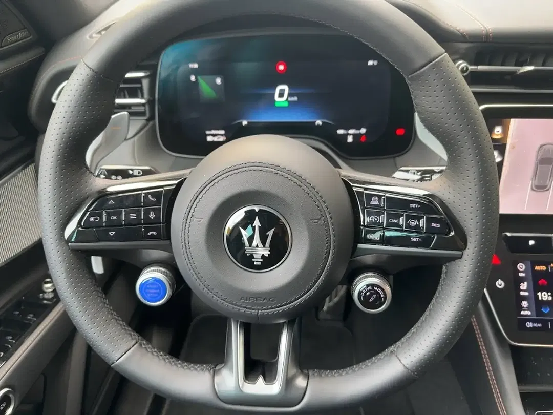 Maserati Grecale Folgore - Thumbnail 8