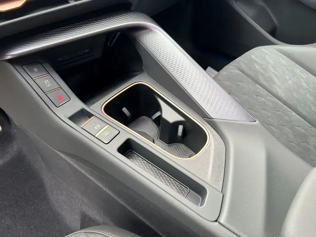 CUPRA Terramar PHEV Matrix LED VZ1 - Thumbnail 15
