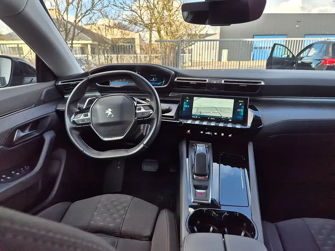 Peugeot 508 225 e-EAT8 PHEV Hybrid - Thumbnail 8