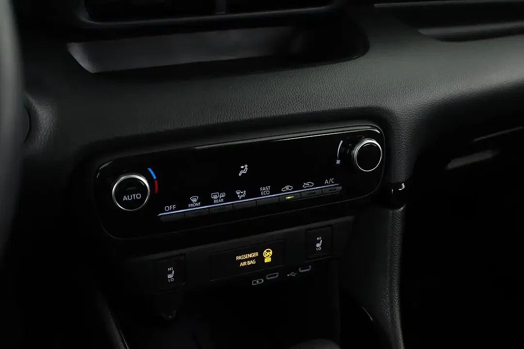 Toyota Yaris Hybrid Teamplayer - Thumbnail 10