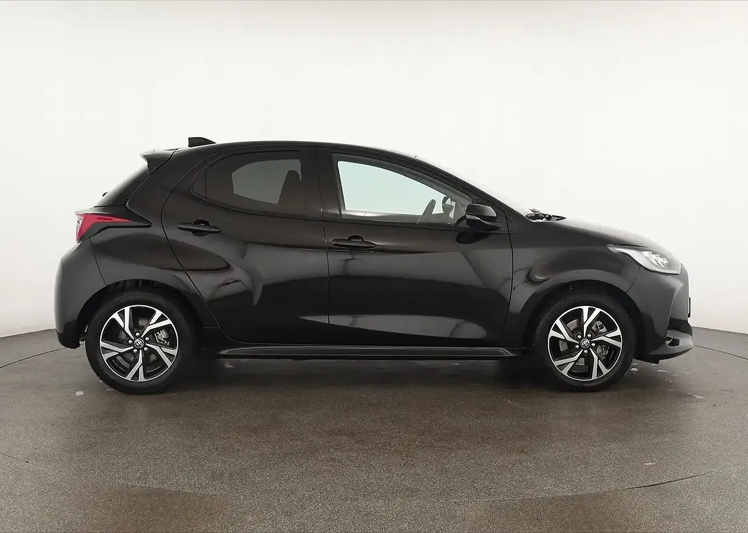 Toyota Yaris Hybrid Teamplayer - Thumbnail 4