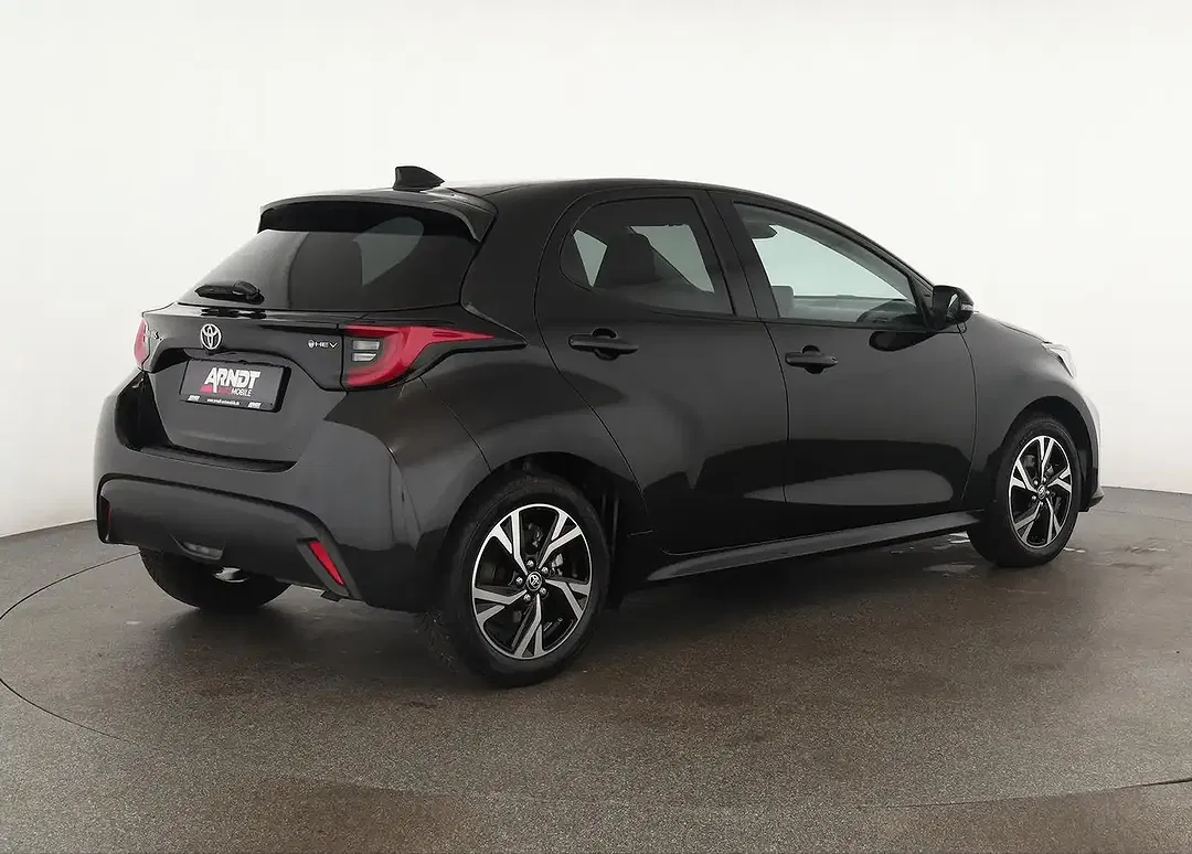 Toyota Yaris Hybrid Teamplayer - Thumbnail 5