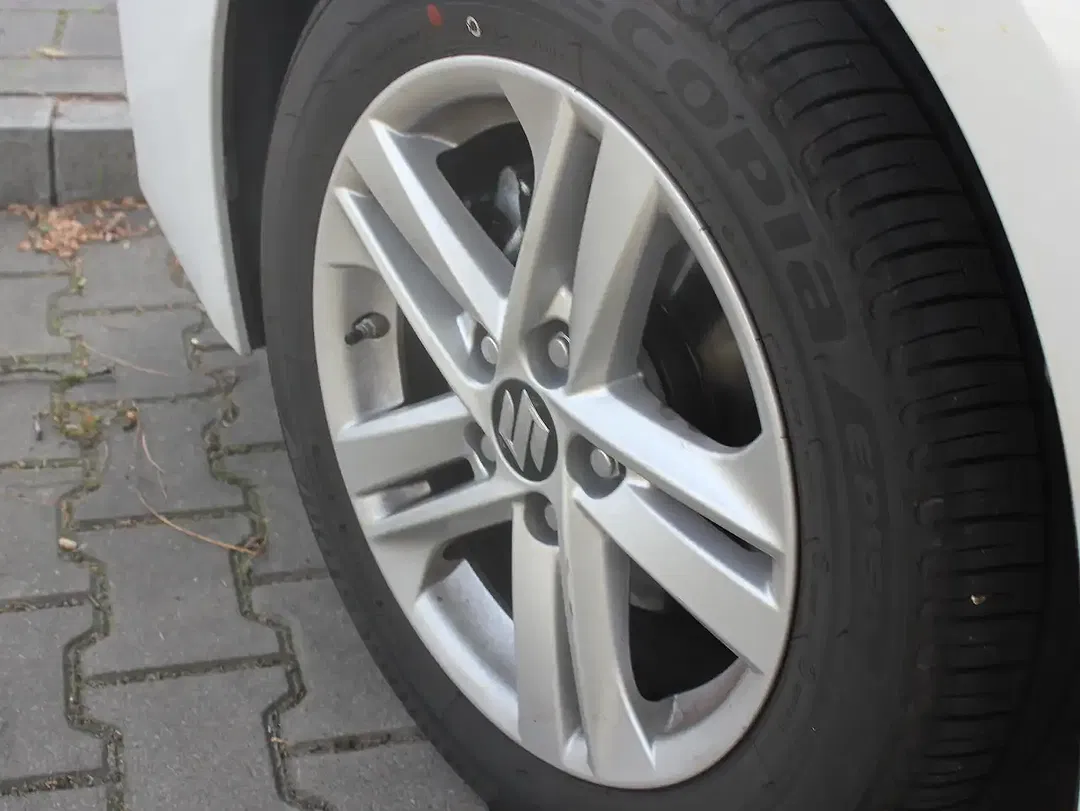 Suzuki Swace Hybrid 1.8 CVT Comfort+ - foto 14