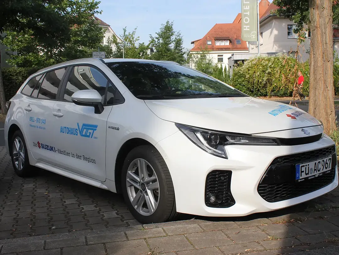 Suzuki Swace Hybrid 1.8 CVT Comfort+ - foto 2