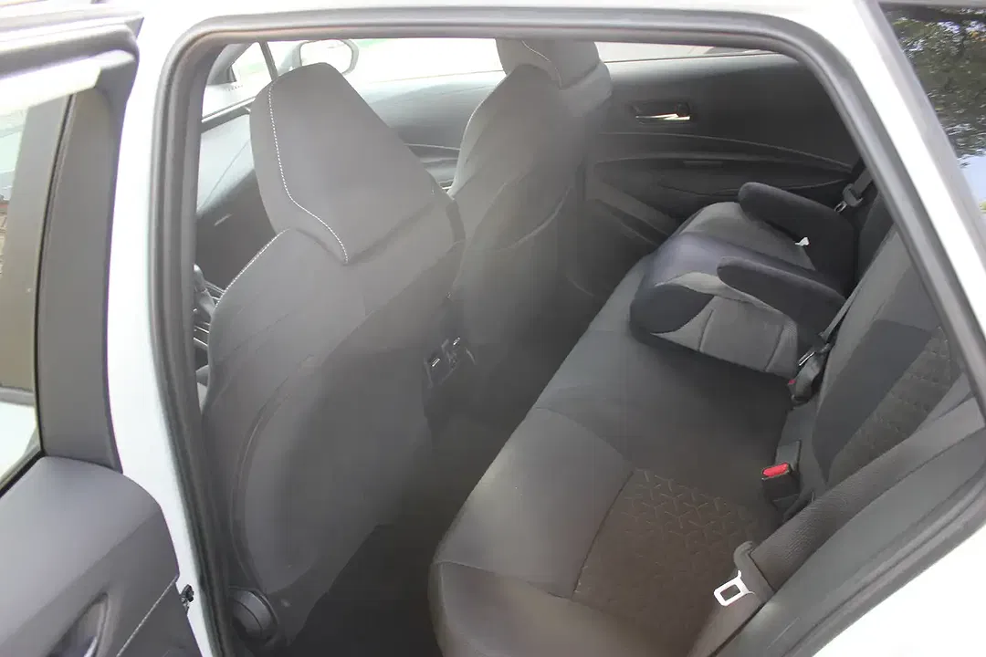 Suzuki Swace Hybrid 1.8 CVT Comfort+ - Thumbnail 8