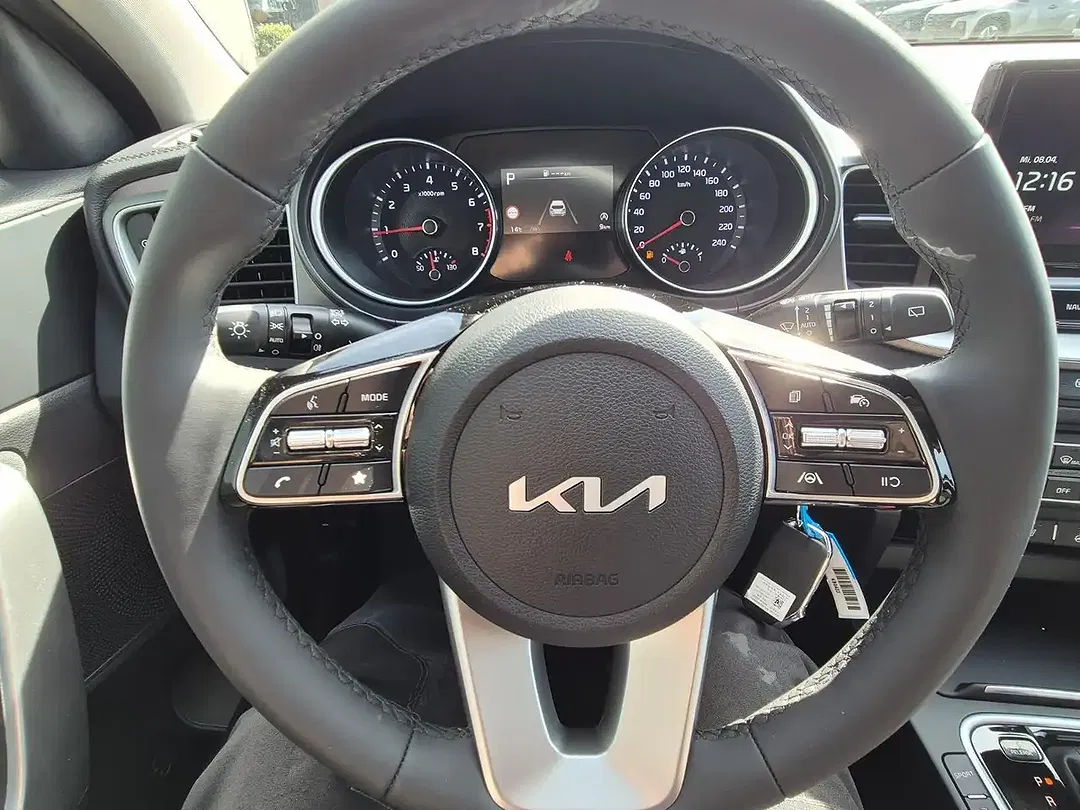 Kia XCeed 1.6 T-GDI AMT - foto 15