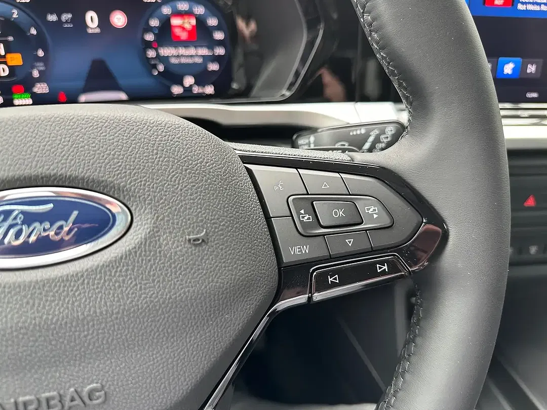 Ford Grand Tourneo PHEV AUT Titanium - Thumbnail 12