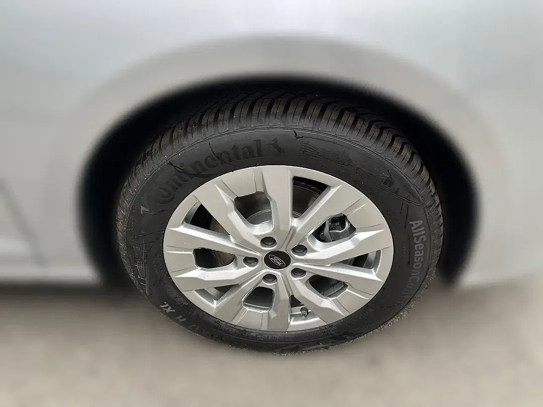 Ford Grand Tourneo PHEV AUT Titanium - Thumbnail 6
