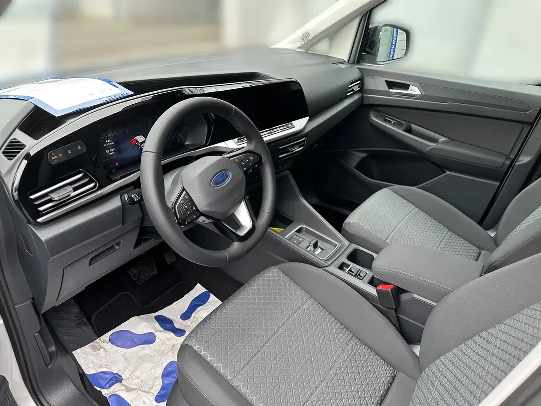 Ford Grand Tourneo PHEV AUT Titanium - Thumbnail 8