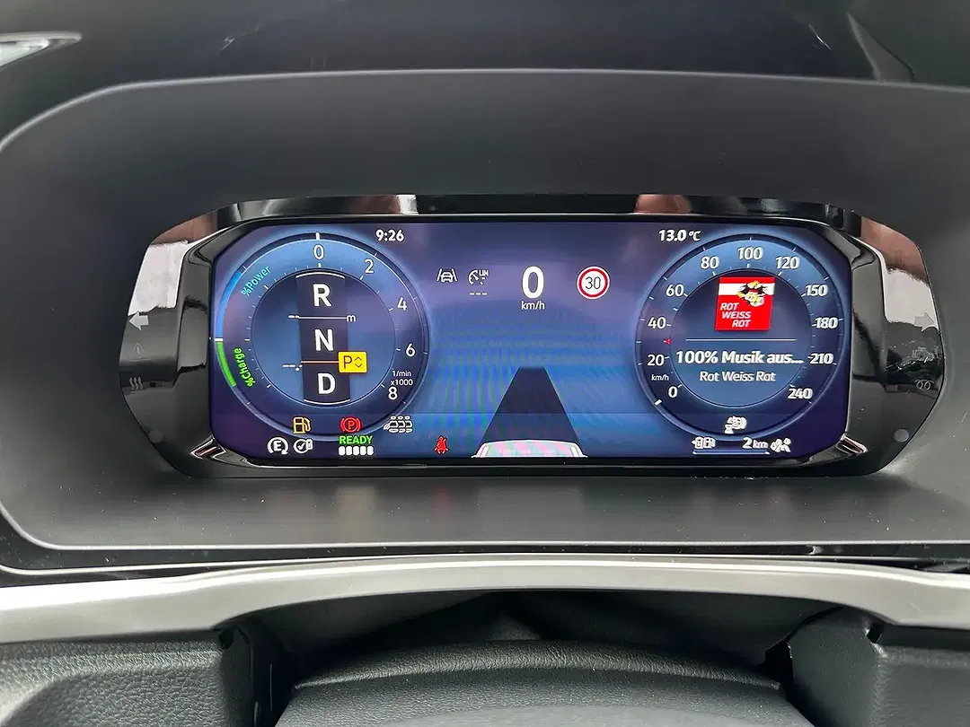 Ford Grand Tourneo PHEV AUT Titanium - Thumbnail 9