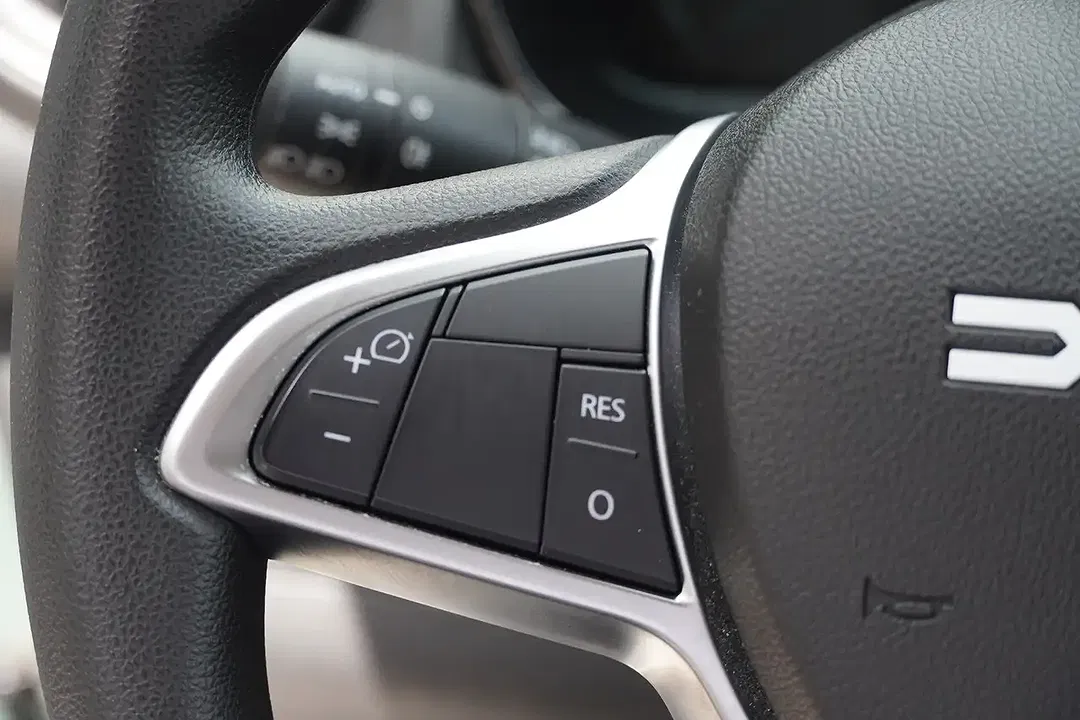 Dacia Spring EV Essential - Thumbnail 13