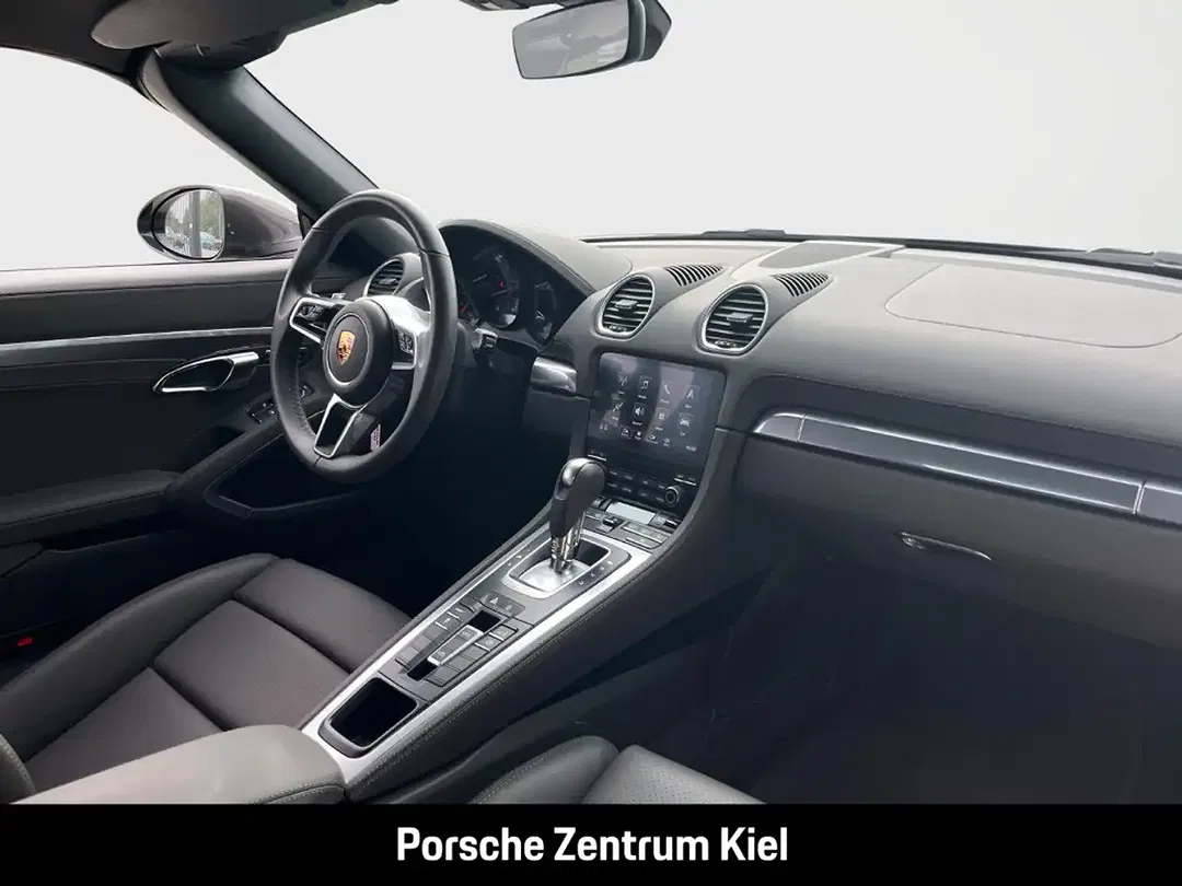 Porsche Boxster - Thumbnail 10