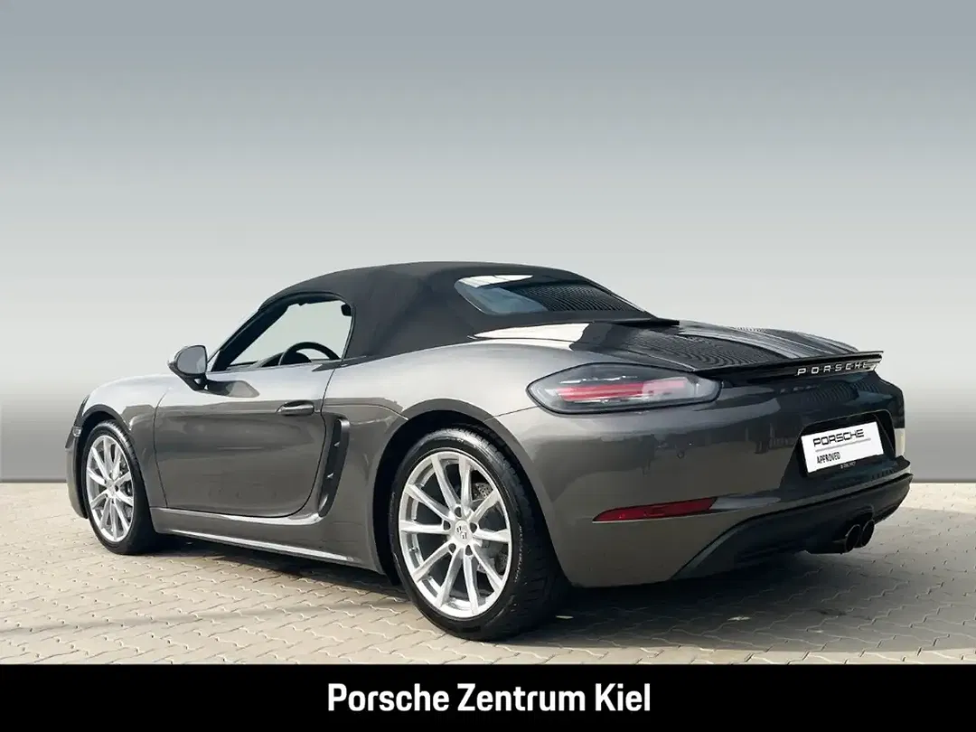 Porsche Boxster - Thumbnail 3