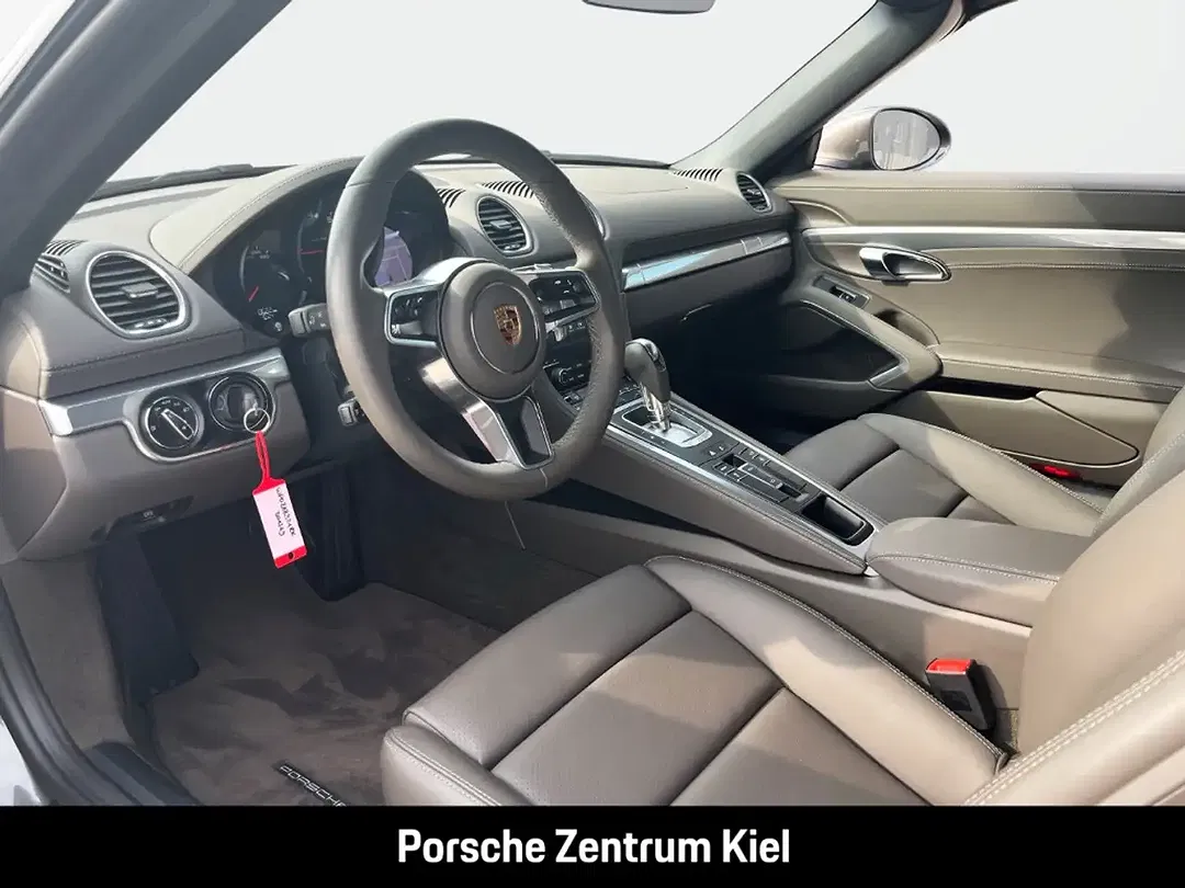 Porsche Boxster - Thumbnail 7