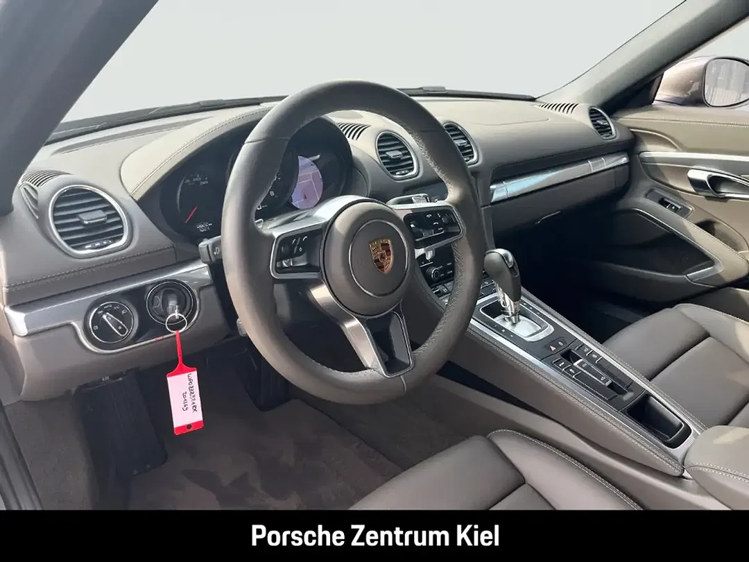 Porsche Boxster - Thumbnail 9