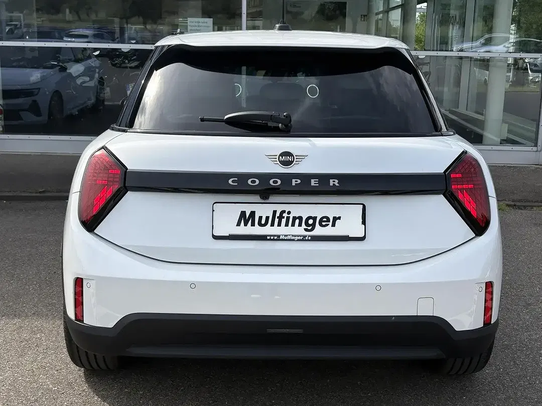 MINI Cooper C - Thumbnail 6