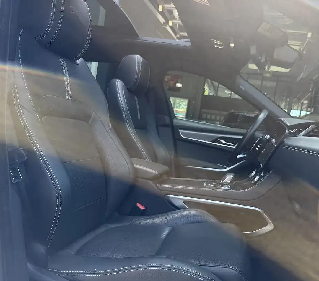Jaguar F-Pace P400e R-Dynamic S - Thumbnail 7