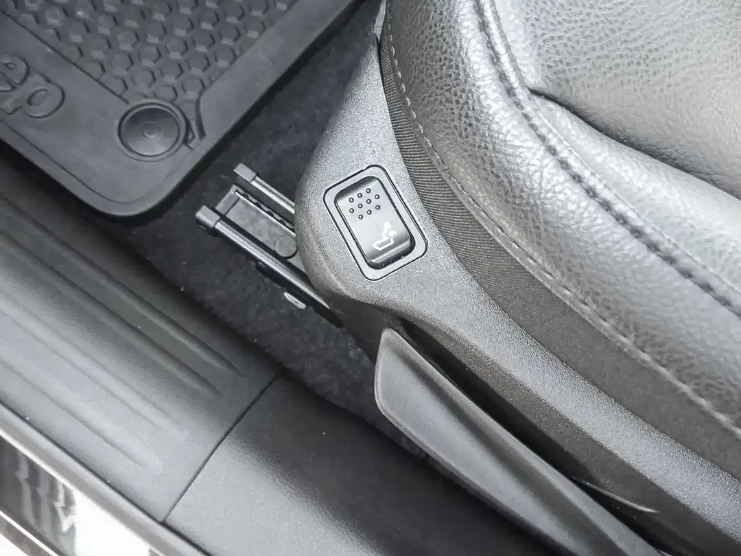 Jeep Compass MHEV e-Hybrid - Thumbnail 12