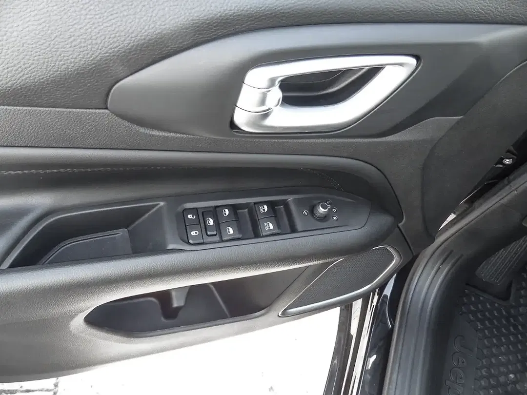Jeep Compass MHEV e-Hybrid - Thumbnail 14