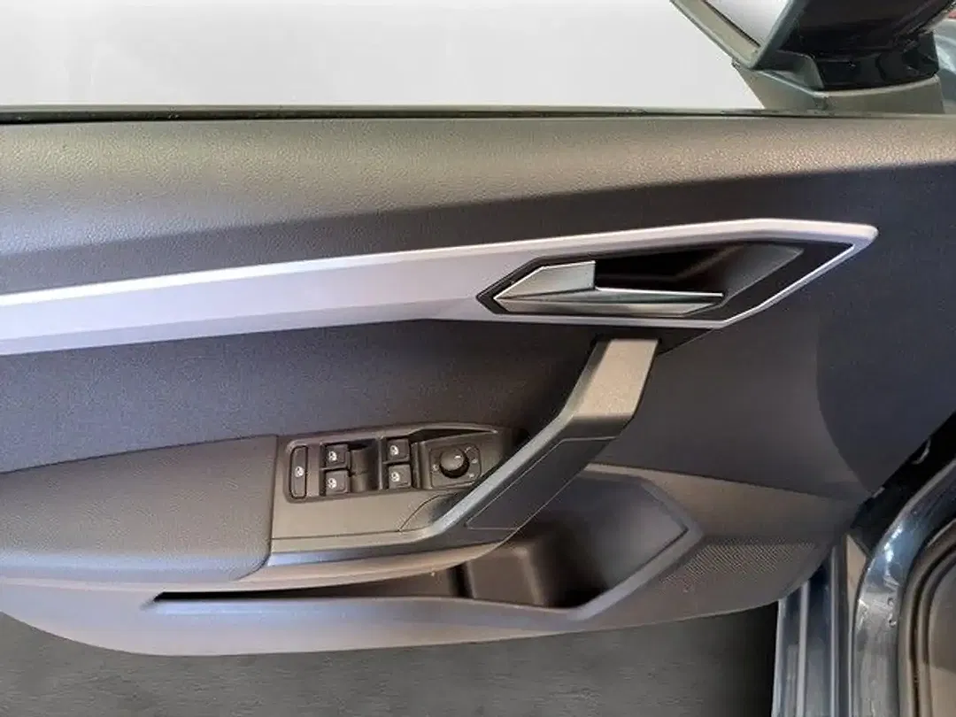 SEAT Ibiza 1.0 TSI DSG FR - Thumbnail 13