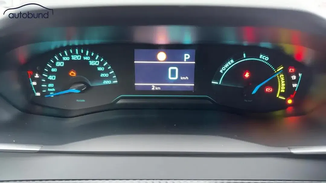 Peugeot 2008 145 e-DSC6 Hybrid Business - Thumbnail 11
