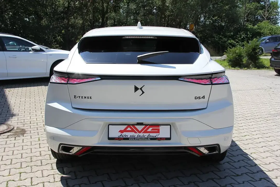 DS Automobiles DS 4 - Thumbnail 3