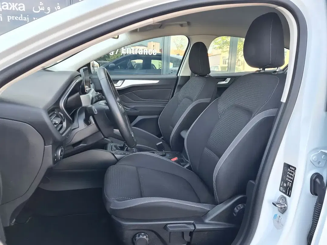 Ford Focus Cool & Connect - Thumbnail 12
