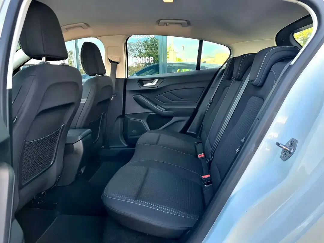 Ford Focus Cool & Connect - Thumbnail 13