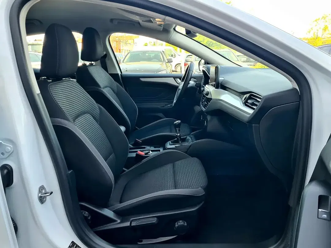 Ford Focus Cool & Connect - foto 15