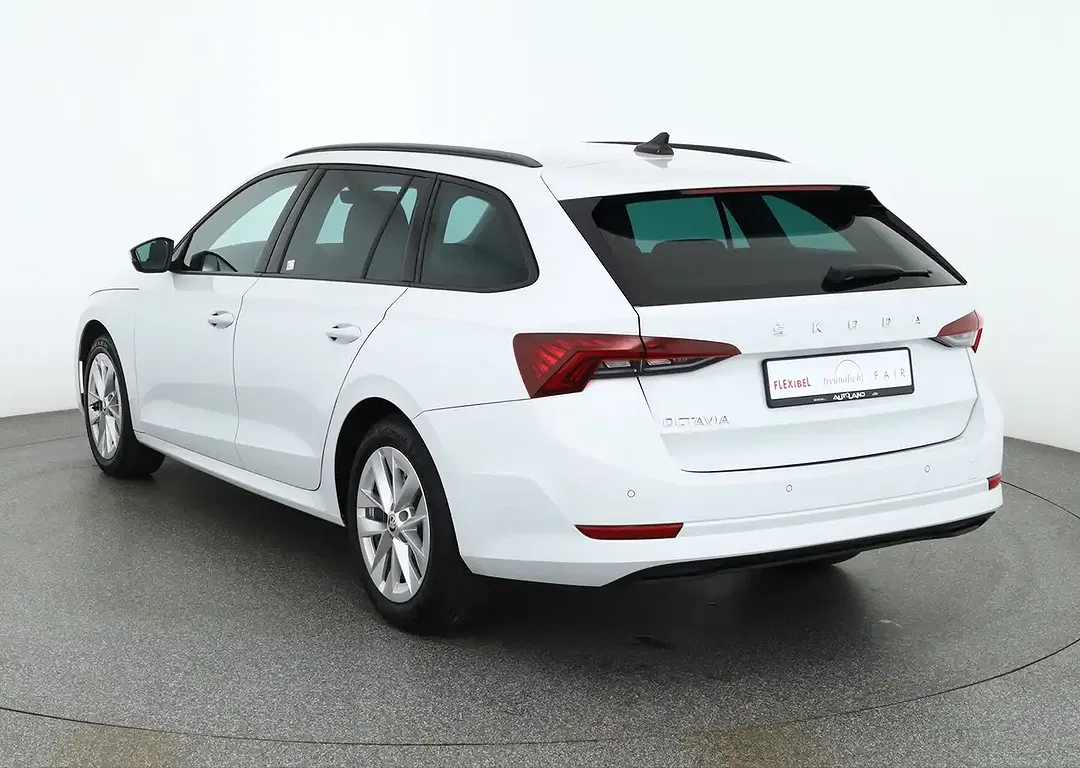 Skoda Octavia 1.5 TSI Combi Ambition - Thumbnail 3