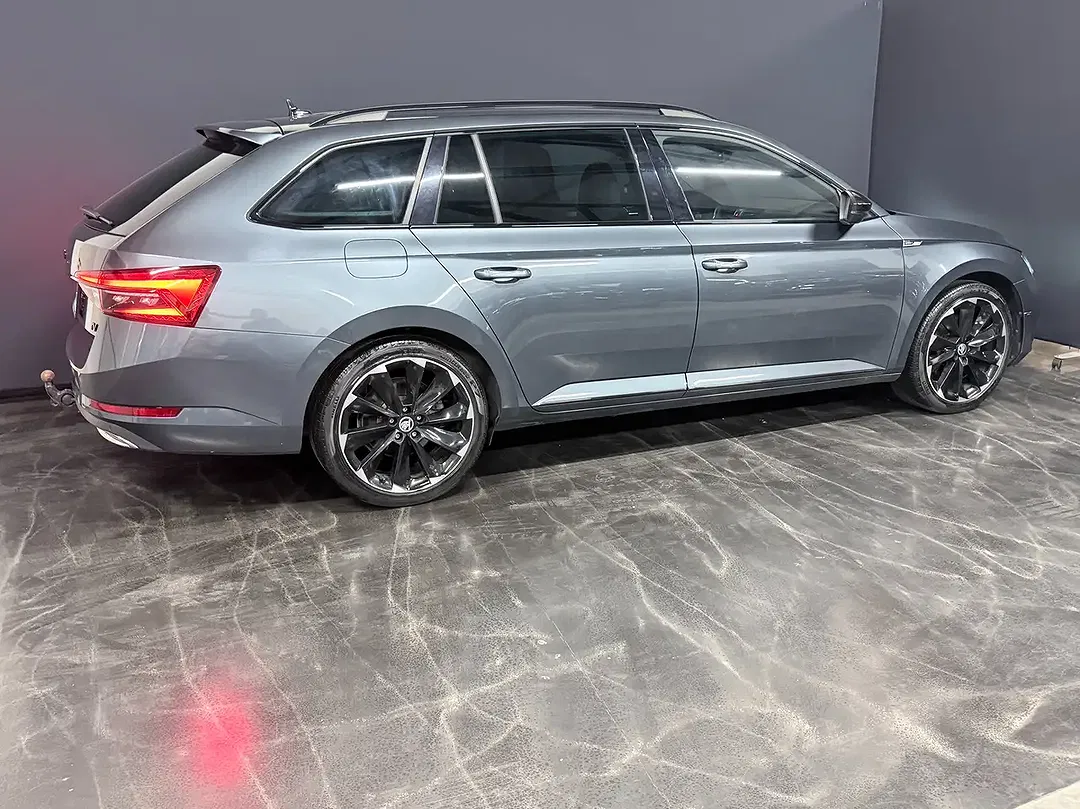 Skoda Superb iV Sportline - Thumbnail 10