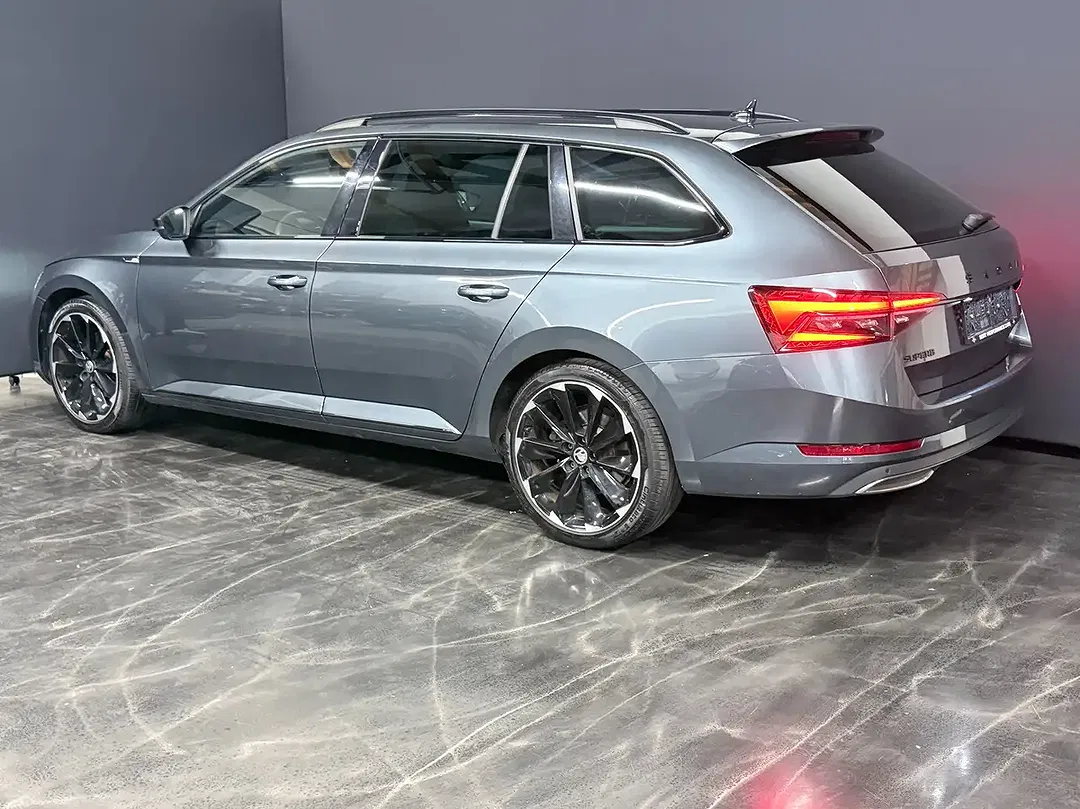 Skoda Superb iV Sportline - Thumbnail 6