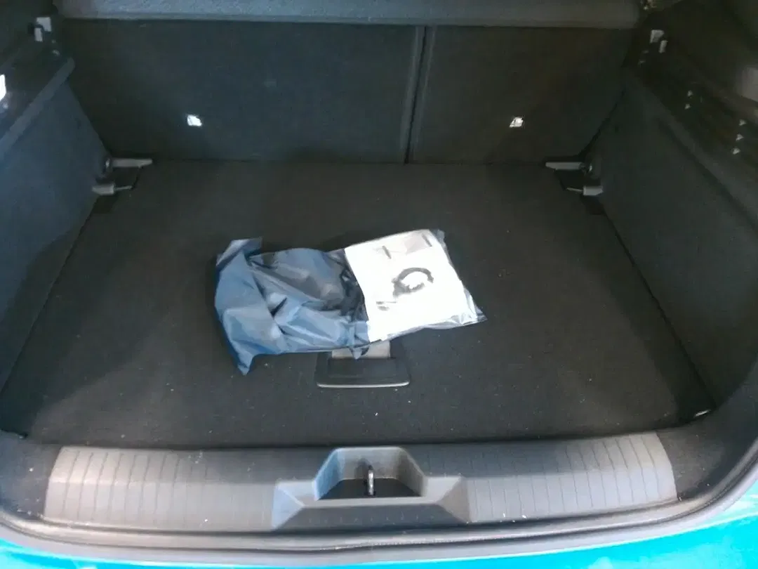 Opel Astra 1.2 Turbo GS - Thumbnail 13