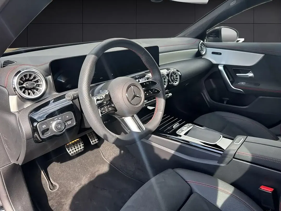 Mercedes-Benz CLA 200 AMG Line Plus - Thumbnail 9