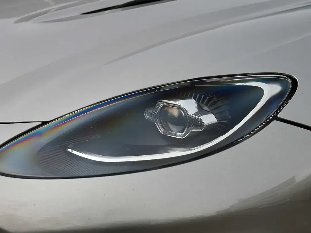 Aston Martin DBX 707 - Thumbnail 11