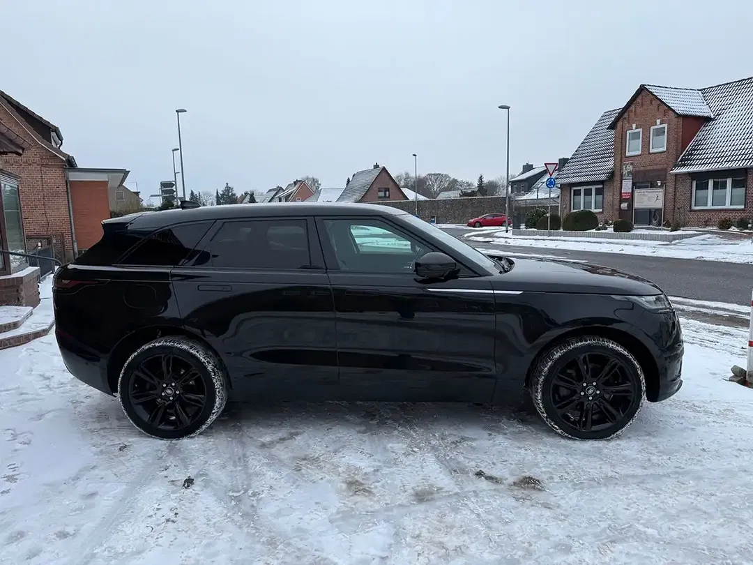 Land Rover Range Rover Velar - Thumbnail 4
