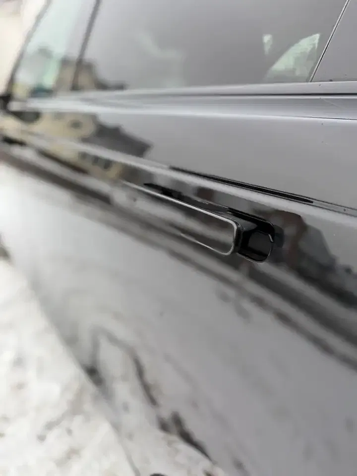 Land Rover Range Rover Velar - Thumbnail 5