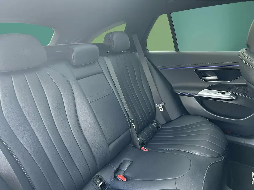 Mercedes-Benz E 220 AMG Night - Thumbnail 12