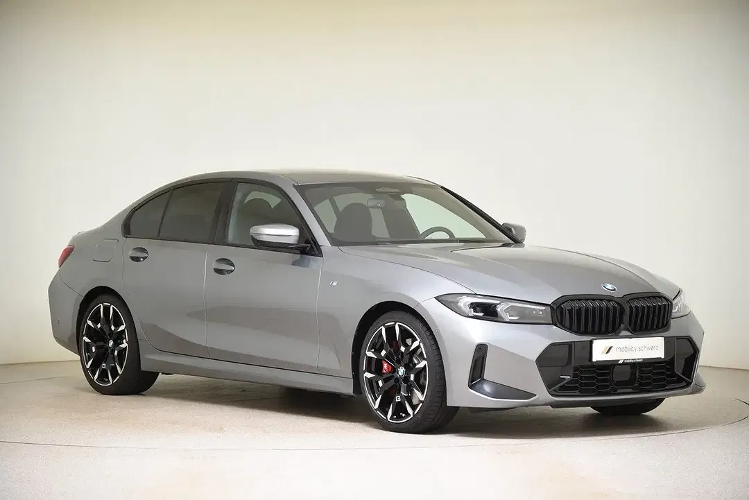 BMW 320 xDrive M Sport Pro - Thumbnail 4