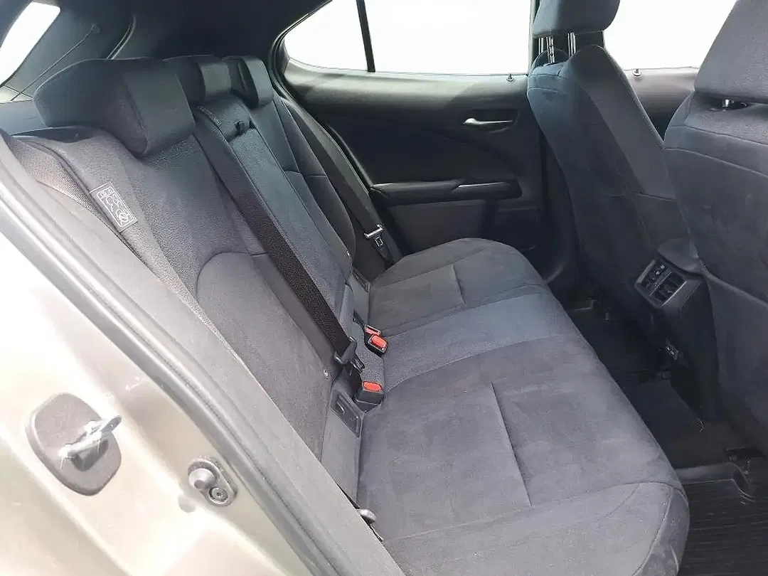 Lexus UX 250h Hybrid - Thumbnail 5