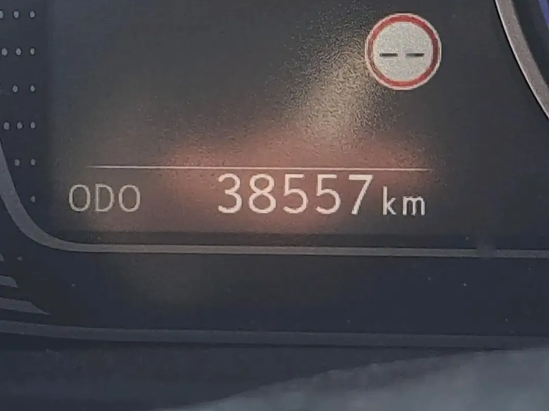 Lexus UX 250h Hybrid - Thumbnail 7