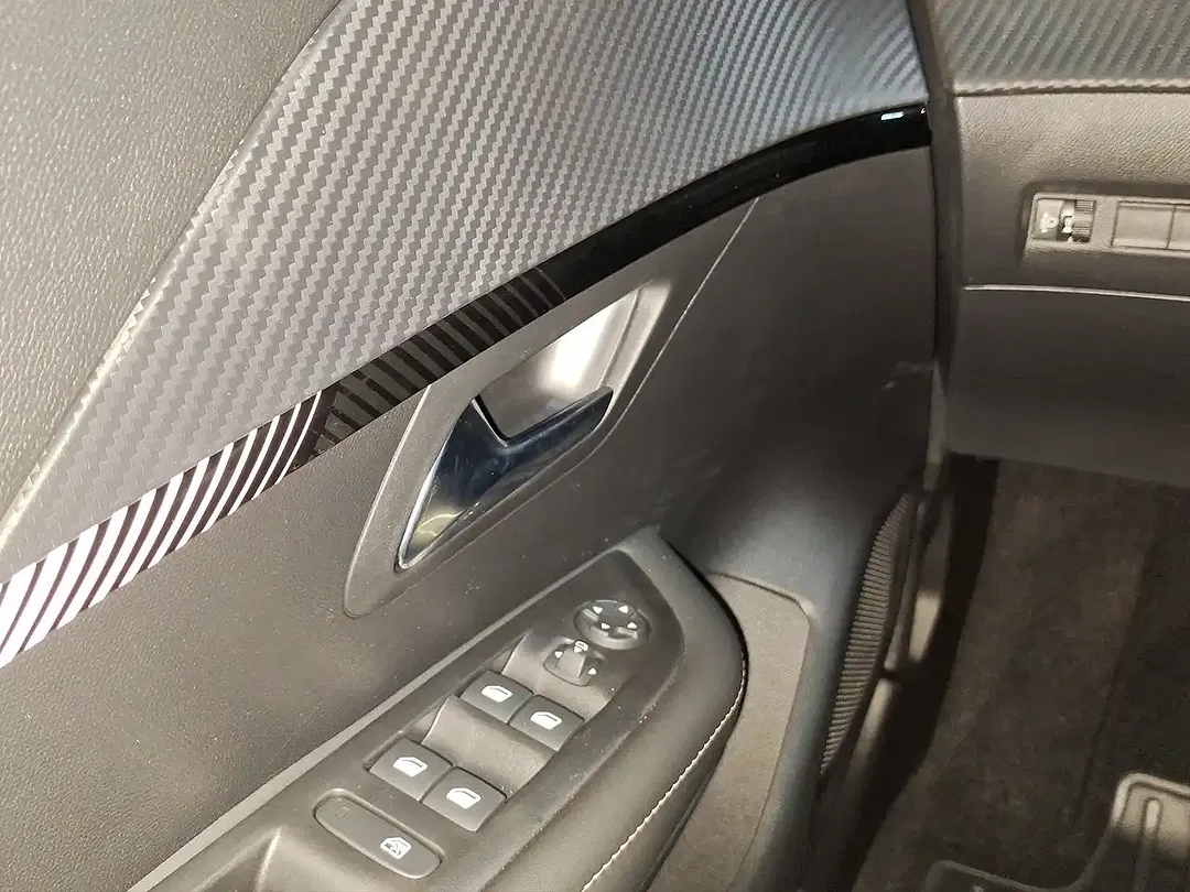 Peugeot 208 110 Hybrid Allure - Thumbnail 10