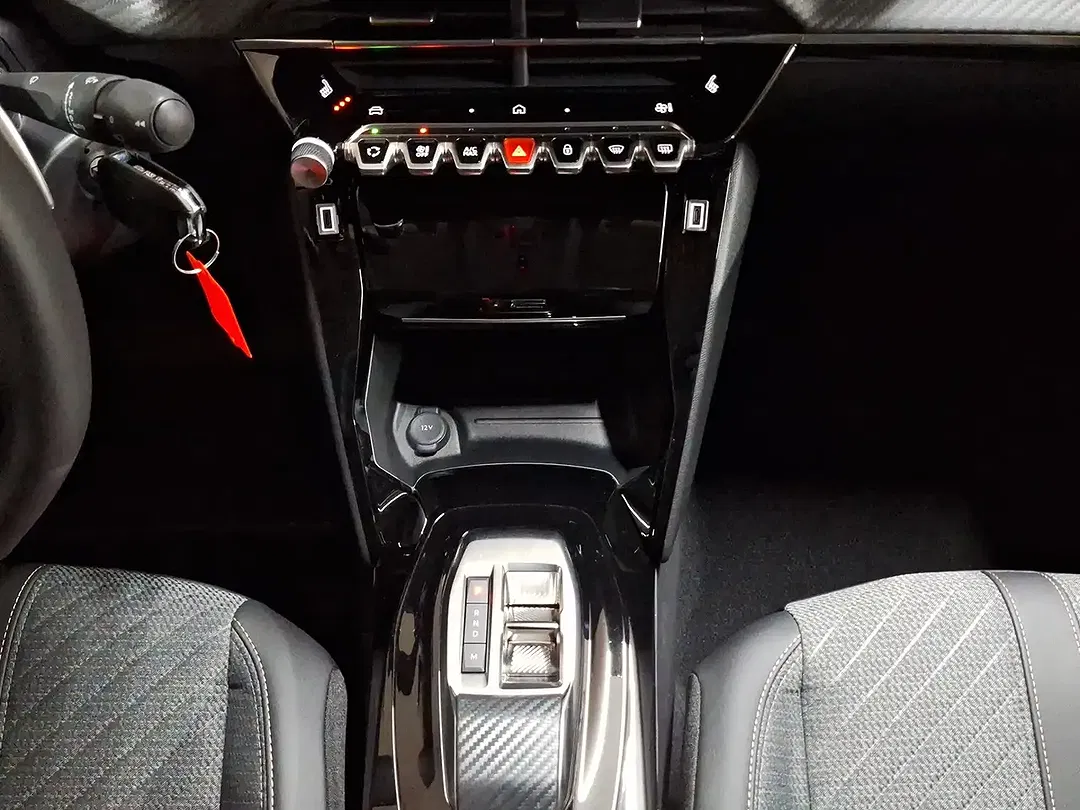 Peugeot 208 110 Hybrid Allure - Thumbnail 13